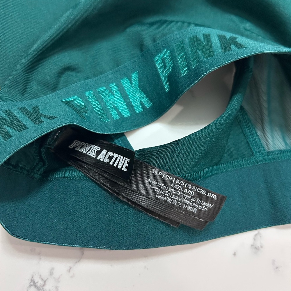 โฅ๐ฑ๐ฎ ๐๐๐๐ (x2) Sports Bra - Picture 7 of 12